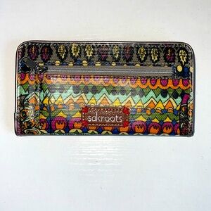 Sakroots Wallet 💳 Lots of card space🎉🎉